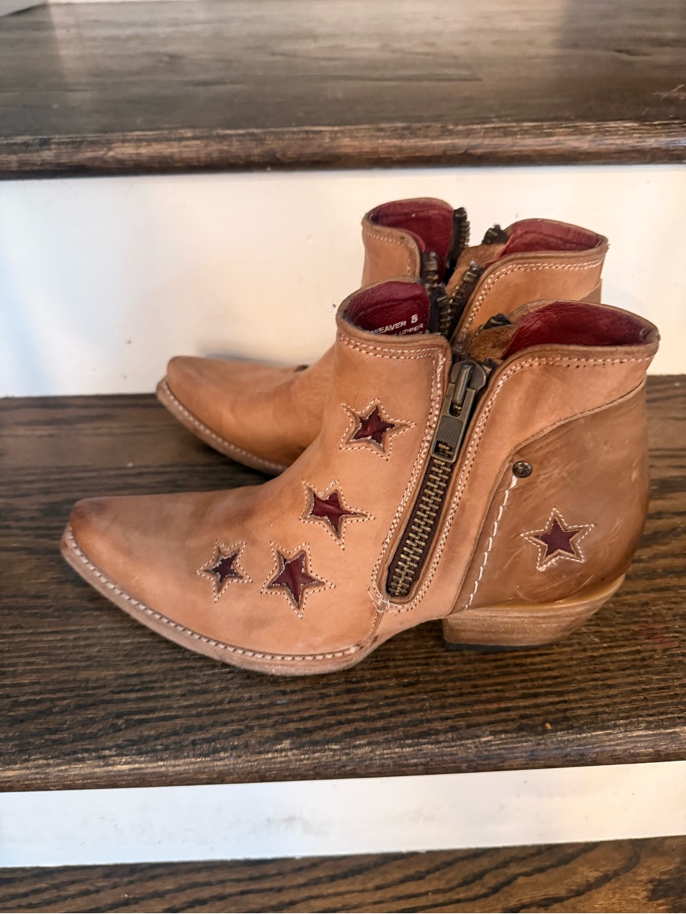 Freebird Weaver Tan like new - Picture 2 of 10